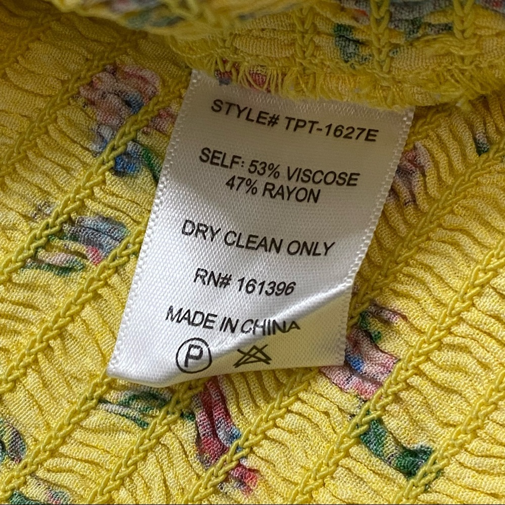 2Bella Yellow Flower Print Blouse - Picture 4 of 7